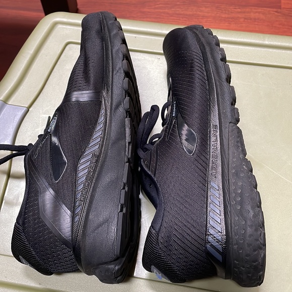 Like new Brooks “Adrenaline 20” women’s 13D (wide) - Picture 6 of 11